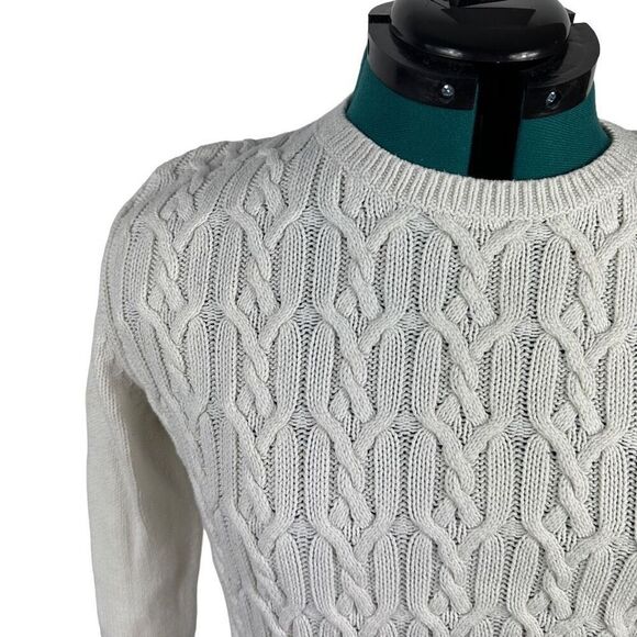 Tommy Hilfiger cream cable sweater- size L - Picture 2 of 8